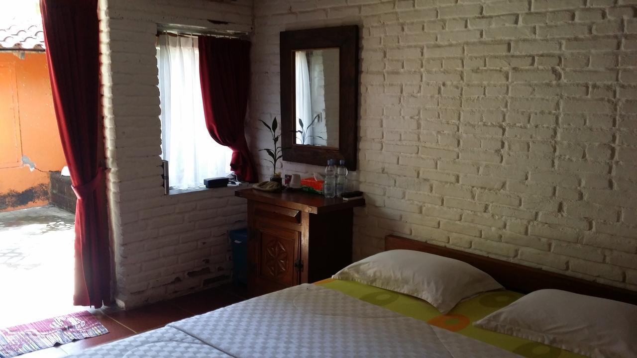 Villa Isabella Putri B&B ジェパラ エクステリア 写真