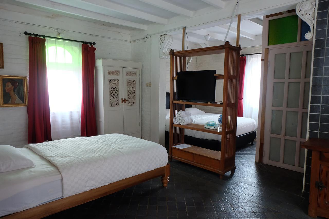 Villa Isabella Putri B&B ジェパラ エクステリア 写真