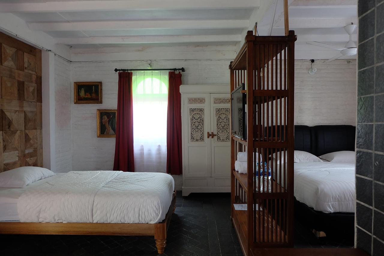 Villa Isabella Putri B&B ジェパラ エクステリア 写真