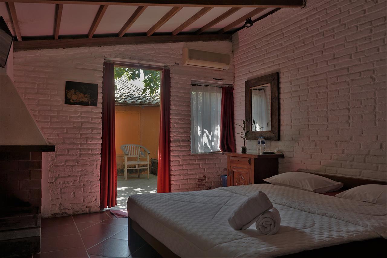 Villa Isabella Putri B&B ジェパラ エクステリア 写真