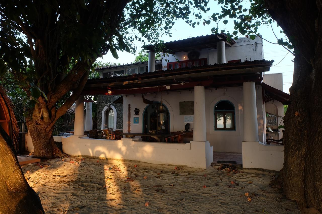 Villa Isabella Putri B&B ジェパラ エクステリア 写真