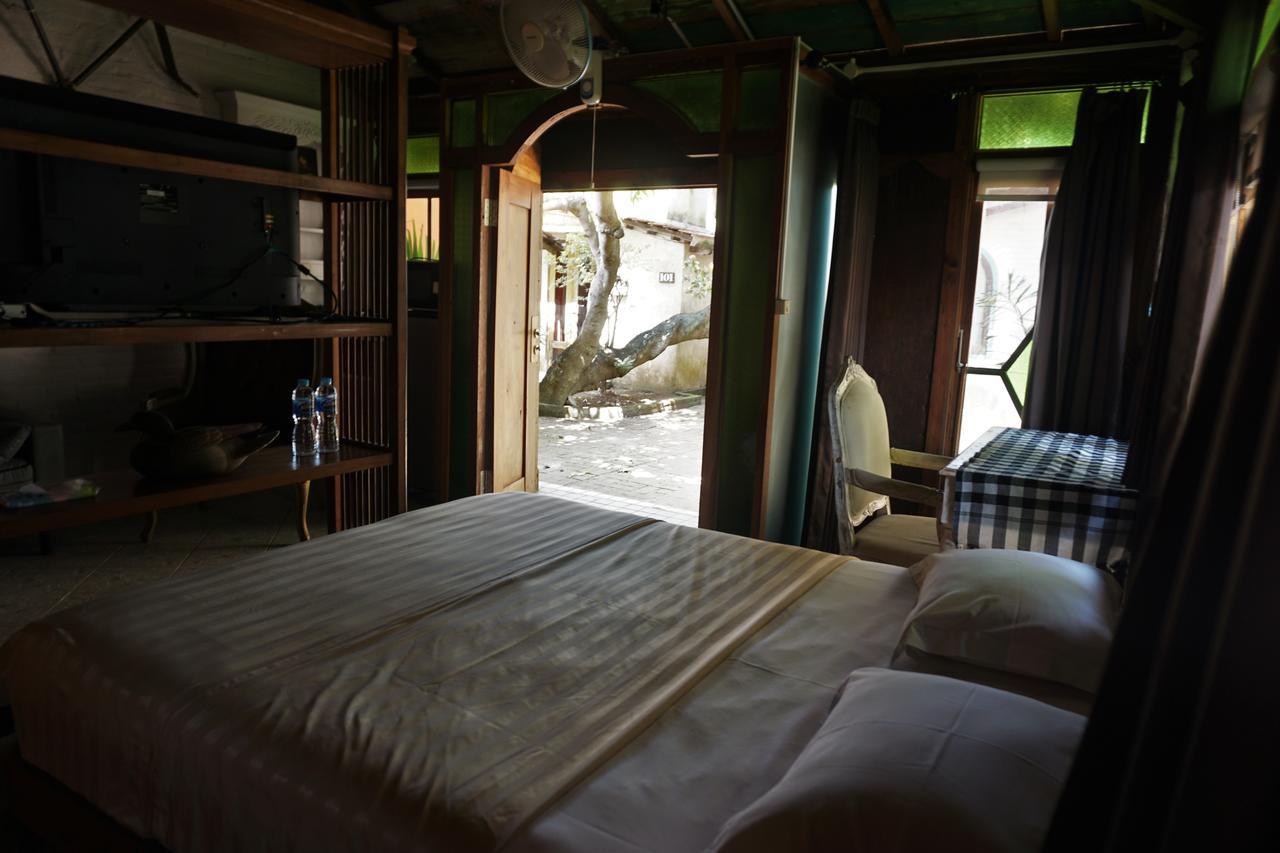 Villa Isabella Putri B&B ジェパラ エクステリア 写真